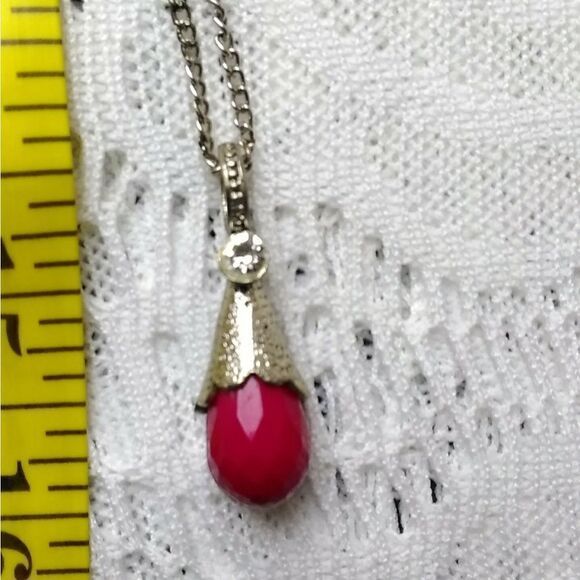 Necklace and earrings set  - Picture 5 of 7